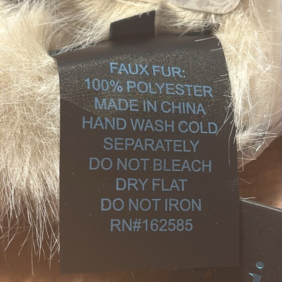 REVOLVE Jocelyn Faux Fur Ear Muffs - Picture 8 of 8